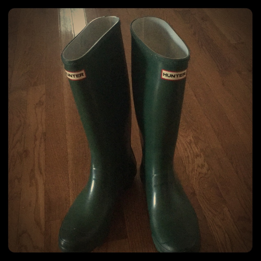 REPOSH - Hunter Huntress Rain boots